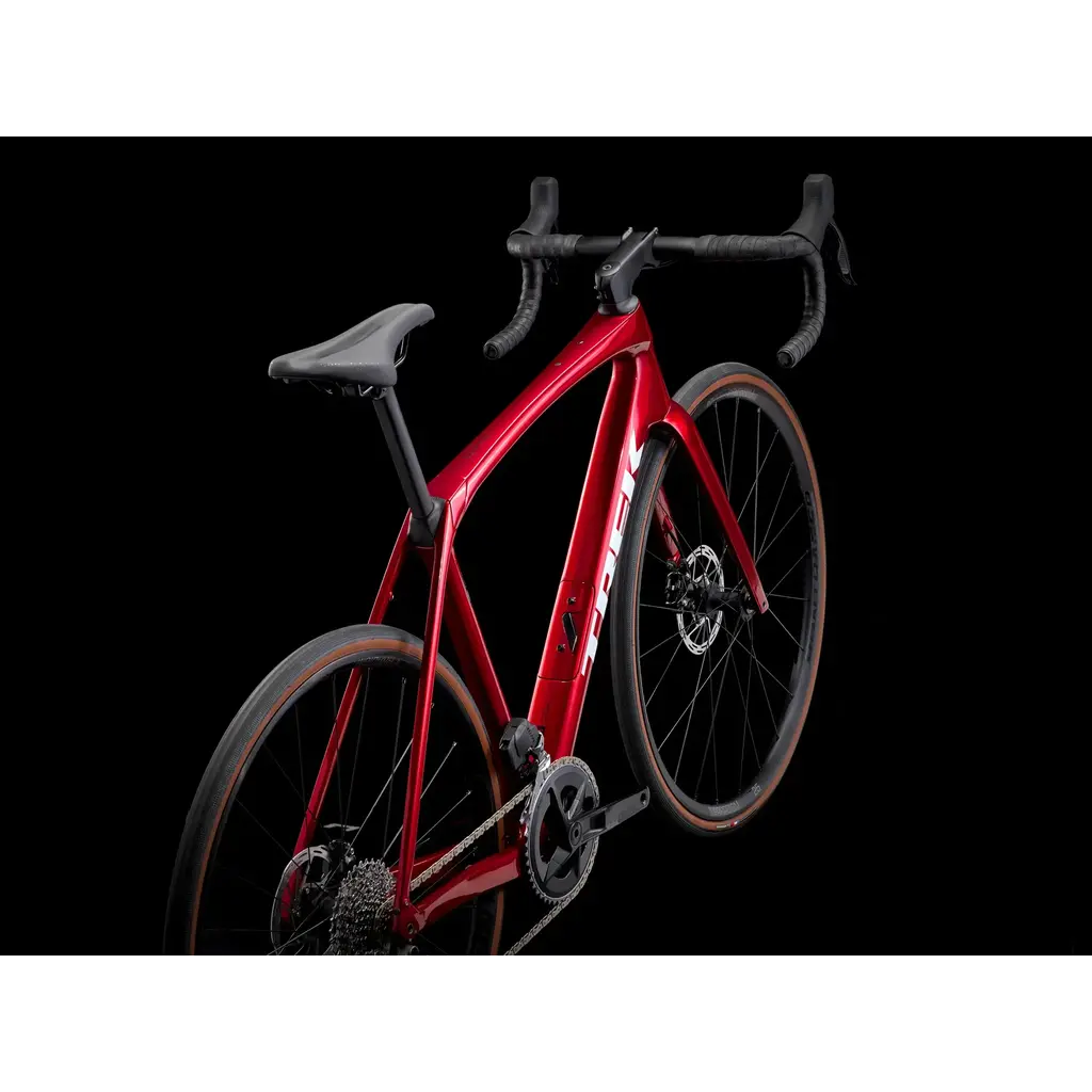 Trek Domane SL 6 AXS Gen 4 Crimson 2 Trek Domane SL 6 AXS Gen 4 Crimson - Image 2