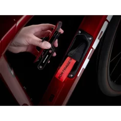 Trek Domane SL 6 AXS Gen 4 Crimson 8 Trek Domane SL 6 AXS Gen 4 Crimson -Bicycle Equipment Store trek trek domane sl 6 axs gen 4 crimson 3